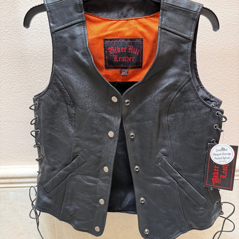 Ladies Biker Hill Leather Vest NWT Size M